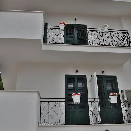 Bed & Breakfast Fiore Di Loto Carini
